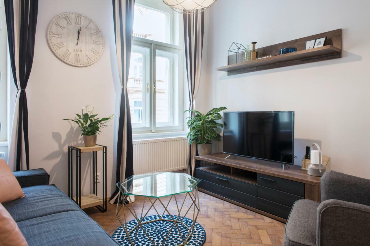 Kent Ridge Loft Apartment Prague Exterior photo