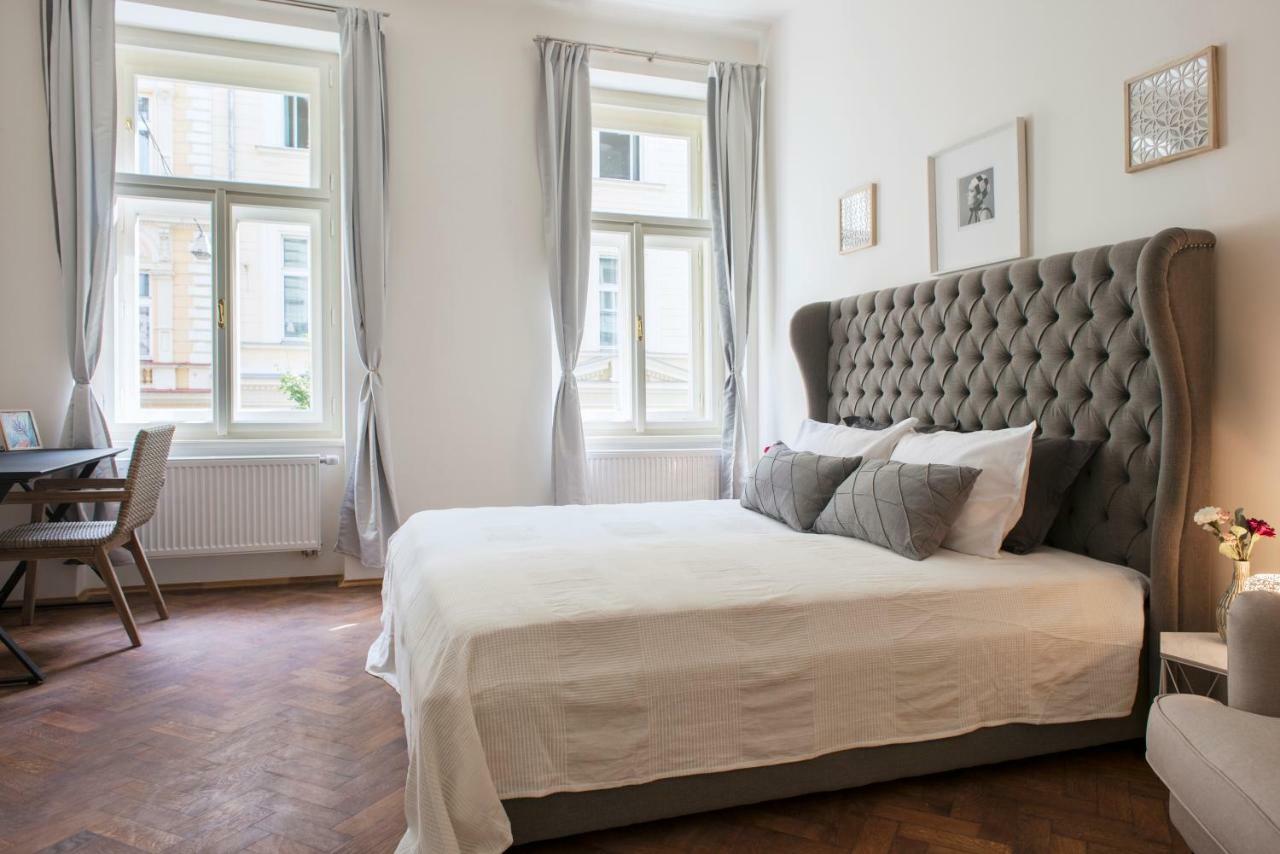 Kent Ridge Loft Apartment Prague Exterior photo